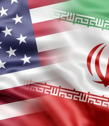 İran'dan Trump'ın Hürmüz Boğazı tarifesine alaycı yanıt