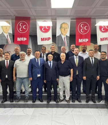 MHP Osmaniye'de kongre heyecanı: Nimetullah Yener Tuncer yeni il başkanı oldu