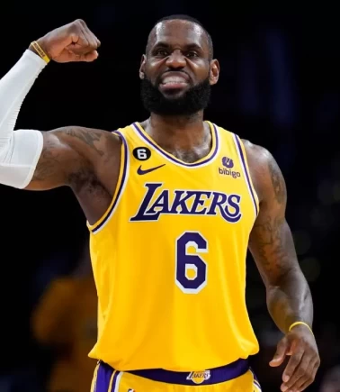 LeBron James'in yeni takımı belli oldu