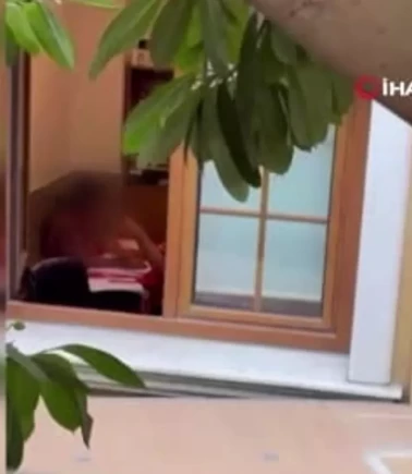 Şiddet uygulayan öğretmen tutuklandı