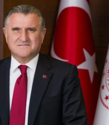 Bakan Bak'tan 15 Temmuz mesajı