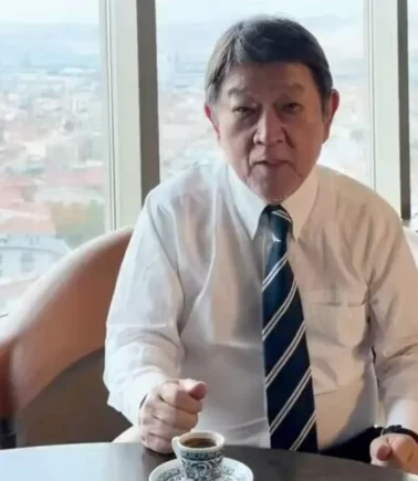 Japonya Dışişleri Bakanı Türk kahvesine hayran kaldı! Fincanı kapatıp fal baktı