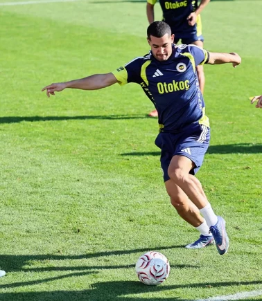 Fenerbahçe'de İsmail Kartal son prova öncesi tempoyu artırdı
