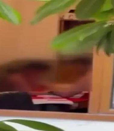 Engelli öğrenciye şiddet kamerada