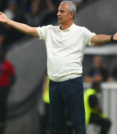 Lyon zaferi sonrası İsmail Kartal resti çekti