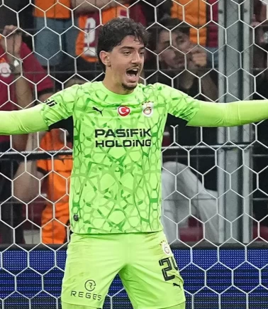 Galatasaray'dan son dakika değişikliği!