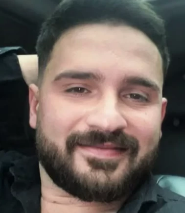 18 yaşındaki genç, ağabeyini bıçaklayarak katletti