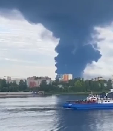 Rusya'da 2 petrol rafinerisi vuruldu