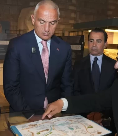 Bakan Ersoy'dan 'Yalburt Pınarı'nda Bir Hitit Kralı' sergisine ziyaret