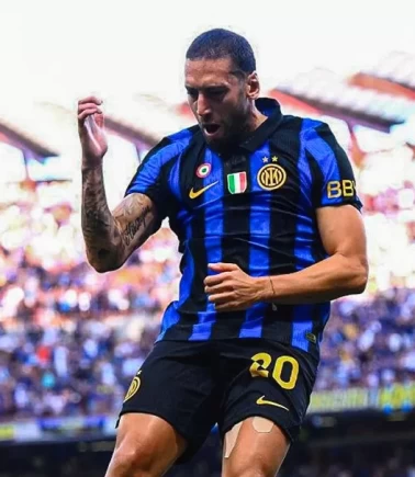 Hakan Çalhanoğlu, Inter'e galibiyeti getirdi