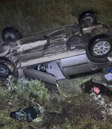 Erzurum’da otomobil devrildi