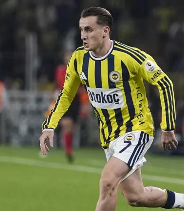 Kerem Aktürkoğlu, Fenerbahçelileri korkuttu!