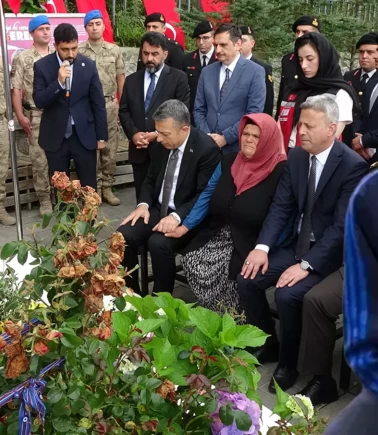 'İyi ki varsın Eren'... Şehit Eren Bülbül 9. yılında dualarla anıldı