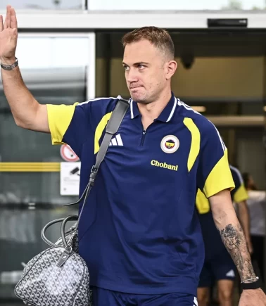 Fenerbahçe'de Mert Günok'tan kötü haber