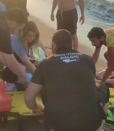 Boğulmak üzere olan 4 çocuk son anda kurtarıldı