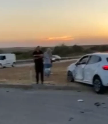 Kırklareli'de motosiklet otomobile çarptı