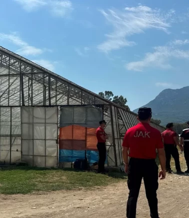 Evinin yanındaki serada cansız bedeni bulundu