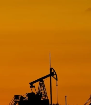 ABD-İran çatışmaları petrolde tırmanışı tetikledi