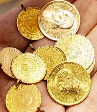 Ons 4.400 dolara dayanırken, gram altın 6.860 liradan işlem görüyor!