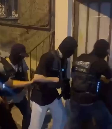 İstanbul’da uyuşturucu imalatı yapılan adrese baskın: 2 gözaltı
