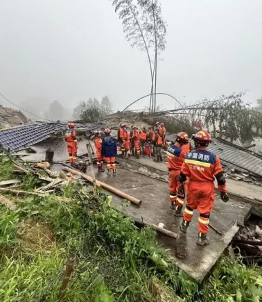Çin’de heyelan: 3 kişi hayatını kaybetti, 9 kişi kayıp
