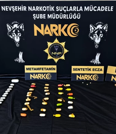 Midesinde uyuşturucu taşıyan şahıs fenalaşıp hayatını kaybetti