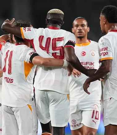 Galatasaray'dan Başakşehir deplasmanında çifte seri