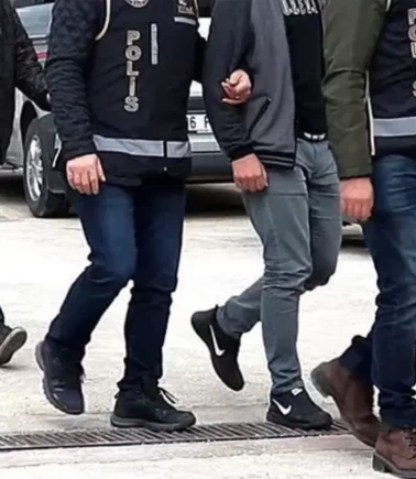 Ankara’da uyuşturucu ve fuhuş çetelerine peş peşe operasyon