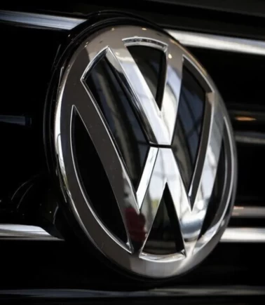 Volkswagen'de 100 bin işçiyi sarsan sözleşme feshi