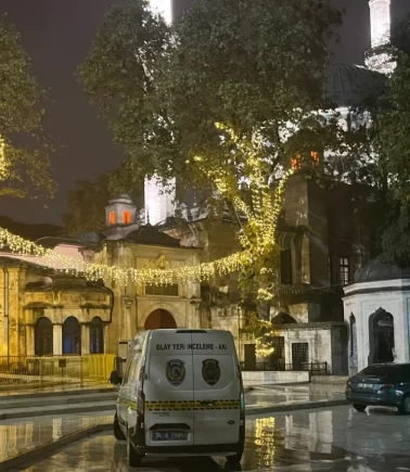 Eyüpsultan Camii’nde silah sesleri! 2 kişi gözaltında