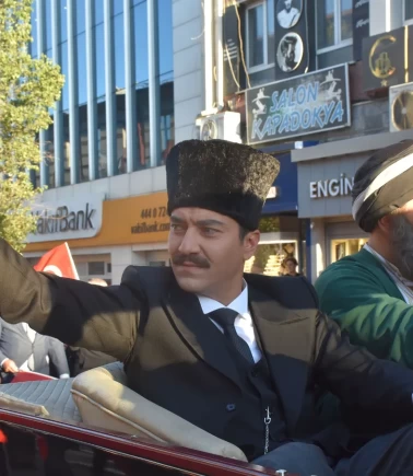Tarihi gün yeniden yaşandı: Atatürk'ün Sivas'a gelişi canlandırıldı