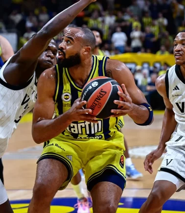 Fenerbahçe, EuroLeague'e galibiyetle giriş yaptı