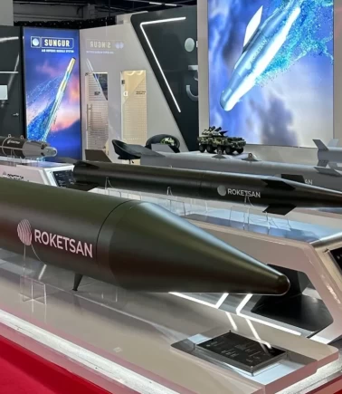 Türk savunma sanayisinin gücü Polonya’da: ROKETSAN ürünlerini sergiliyor