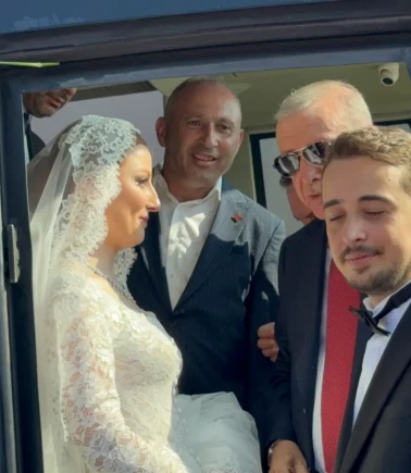 Düğün salonu yerine Erdoğan'ın yolunu tuttular