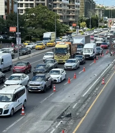 Bazı yollarda şeritler kapatıldı