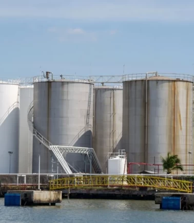 ABD ham petrol stoklarında büyük azalma