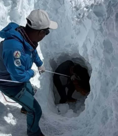 Nepal'de dev çığ faciası