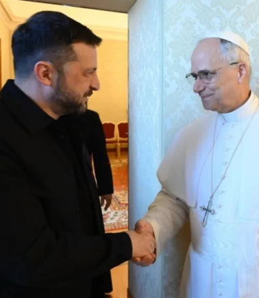 Papa 14. Leo Zelenskiy ile ateşkes talebini paylaştı