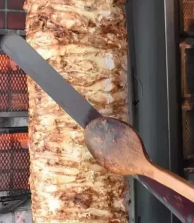 Esenyurt'ta tavuk döner alarmı!