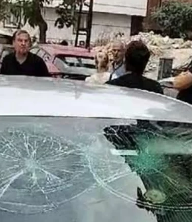 Bekçi okul önünde veliyi ayağından vurdu