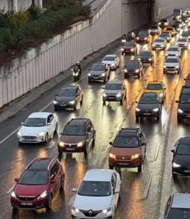 İzmir-Çeşme Otoyolu gece trafiğe kapatılacak!