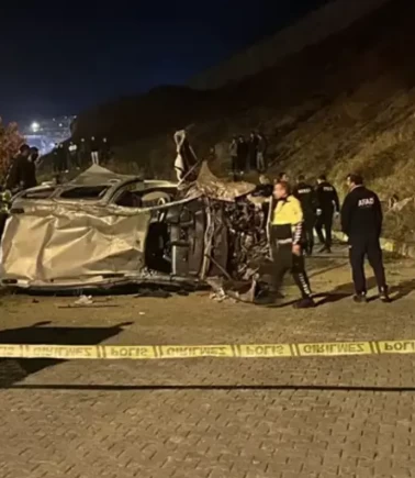 Şarampole devrilen araçta 2 kişi hayatını kaybetti, 2 ağır yaralı