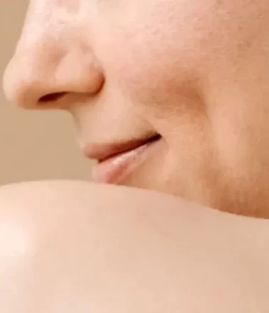 Şifası Baştan Ayağa: Saç ve Tırnakları Yenileyen Balık Yağını Evde Yapın