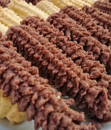 Tırrıl kurabiye çay saatlerini salladı