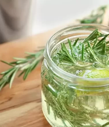 Biberiye suyu saçları hızlı uzatır mı?