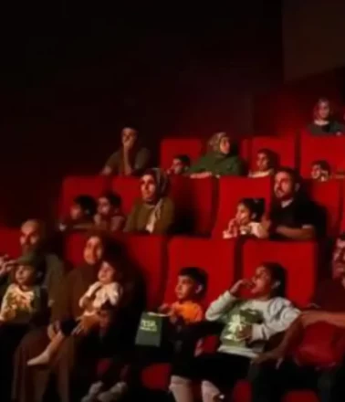 Miniklere bayram hediyesi beyaz perdeden geldi