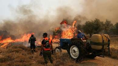 Yunanistan'da yangın kontrolden çıktı: Tahliyeler sürüyor! Daha da kötüleşebilir uyarısı...