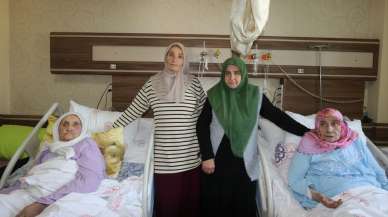 Rize'de yürüme güçlüğü nedeniyle 16 yıldır görüşemeyen kardeşler hastanede hasret giderdi