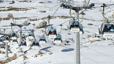 Teleferikte mahsur kaldı! 15 saat soğukla savaştı