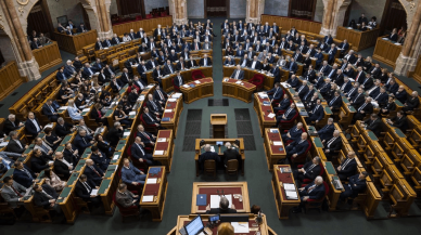 Macaristan'dan İsveç’in NATO üyeliğine onay